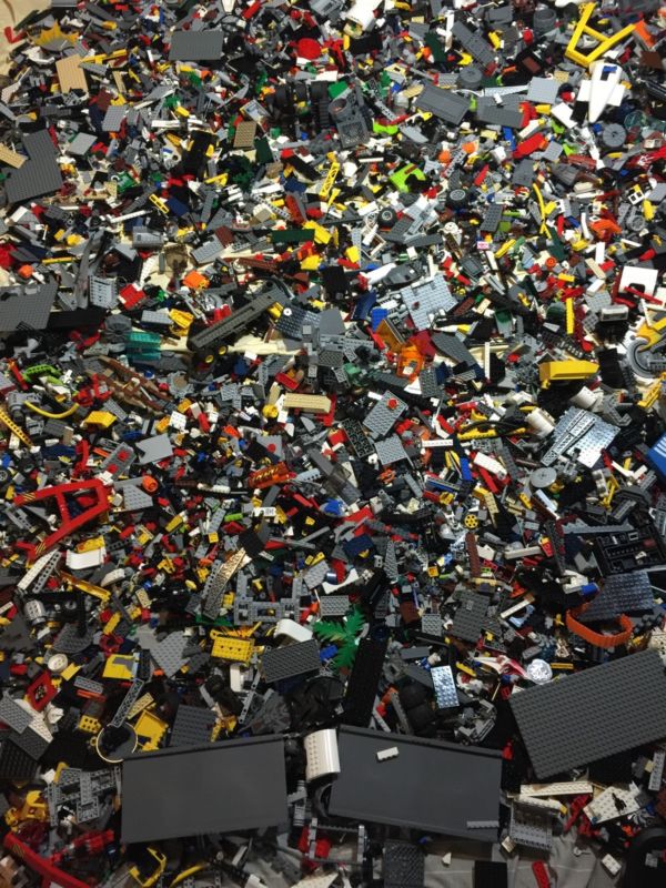City 100% Genuine LEGO 5 LB pounds Bulk Lot w/ MINIFIGURES Huge Star Wars 